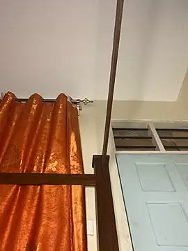 Chatroom XXX en direct de _bellaa