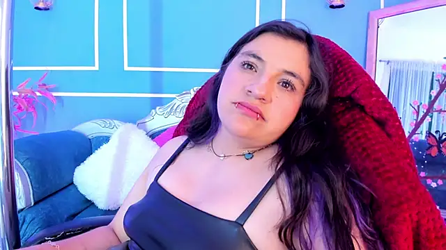 TaraTaylorr's Live XXX Chat