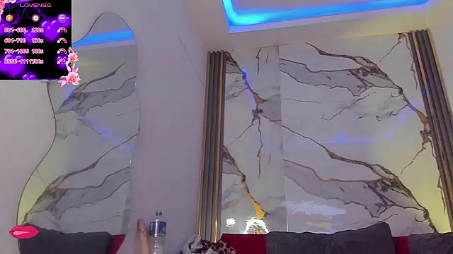 LoverLauren2 Adlı Modelin Canlı XXX Sohbeti