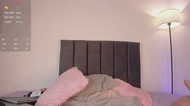 LynnSam_ élő XXX-chatje