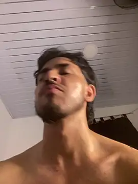 Chat XXX en directo de Kriss_Edwards