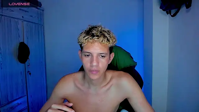 Chat XXX en directo de tylernova