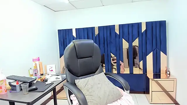 Aisha_hotts777's Live XXX Chat