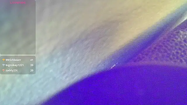 DoMeDoggyNow élő XXX-chatje