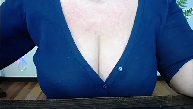 دردشة BlondyLeeBest الجنسية المباشرة