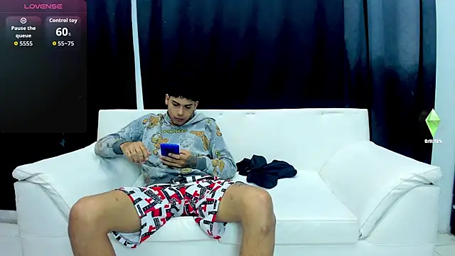 Show Webcam de self_love46