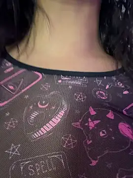 Isabella-Teen Chat XXX live