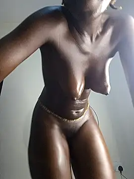 Juicylittle_slute's Live XXX Chat