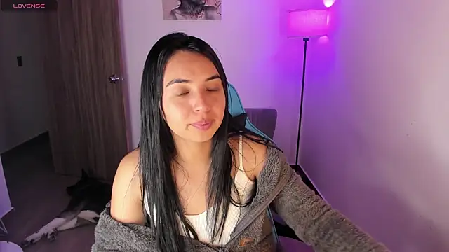 Chat +18 de Nicole_Ss ao vivo