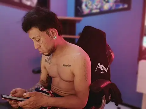 Thonixxx_mr Show Webcam