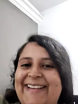 Miss_balloonsmila Adlı Modelin Canlı XXX Sohbeti