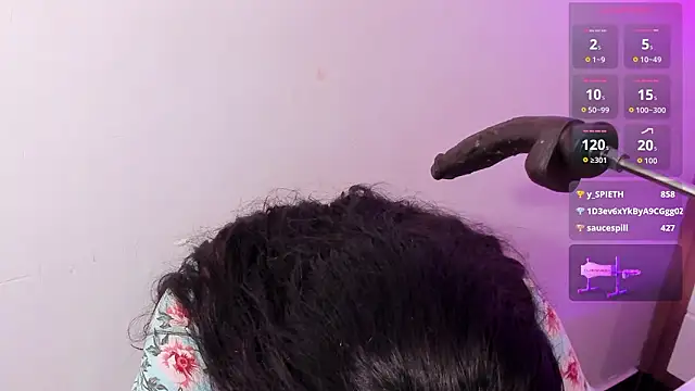 klhoe_boobs' Live XXX Chat