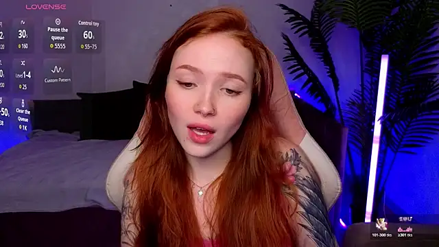 Chatroom XXX en direct de Maya_Light