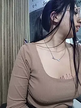 Valk_submissive Chat XXX live