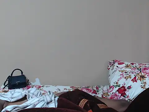 YummyMelanin117's Live XXX Chat