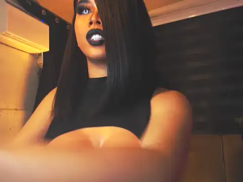 JessicaRabittt: διαδικτυακό σόου στην κάμερα