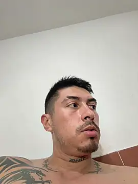 Chat +18 de Emily_Cuteee ao vivo