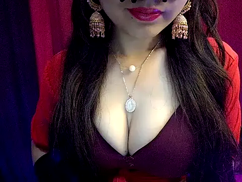 Chat +18 de nadia_doll69 ao vivo