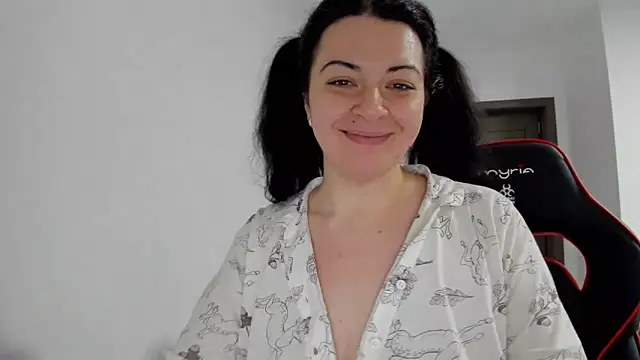 Chat +18 de amiraisa11 ao vivo