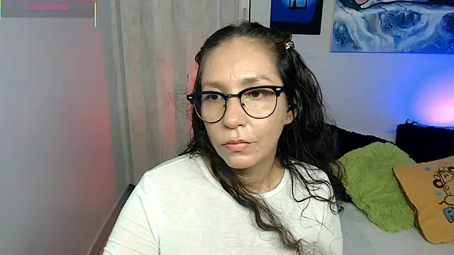 Chat XXX en directo de naihroby