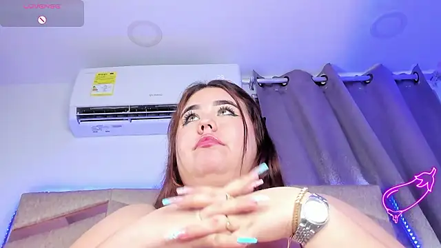 Chat XXX en directo de MadissonLee__