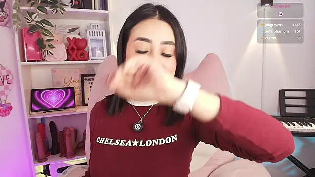 Chat +18 de justonecute ao vivo