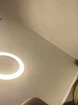 Jazmin_chell 在線直播表演