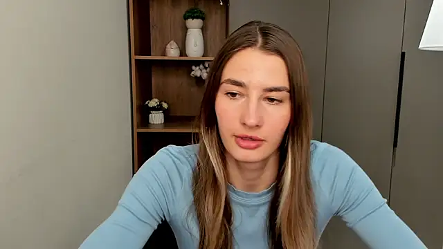 Pokazy przed kamerką – CarrieAndzulis