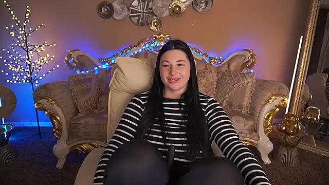 ArianaDarkk: онлайн-секс-чат