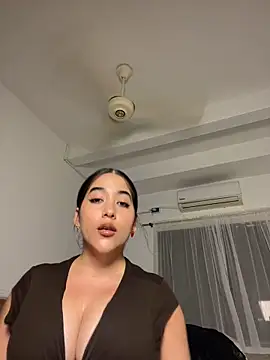 Nhefertary's Live XXX Chat