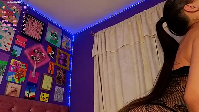 Chat XXX ao vivo de kimhilton_