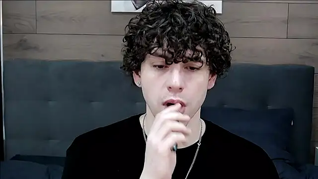 TylerGibson Live XXX-Chat