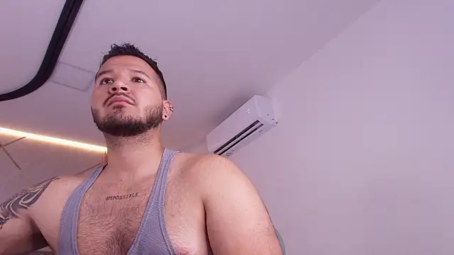 mister_miike: απευθείας συνομιλία ΧΧΧ