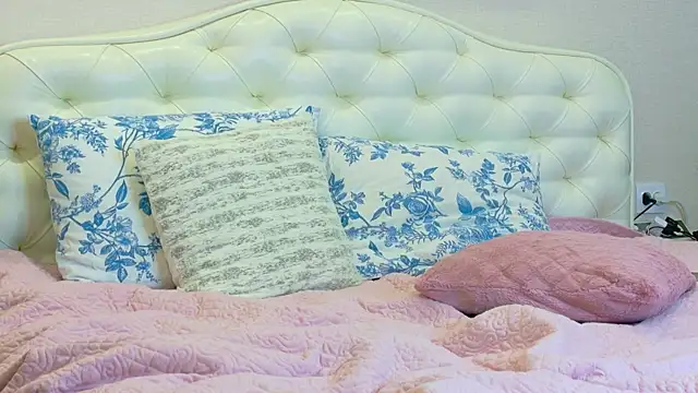 LadySweetWife: вебкам-шоу