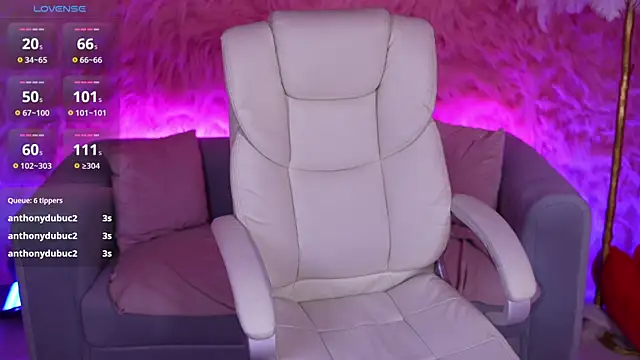 OliviaMoore_ লাইভ XXX চ্যাট