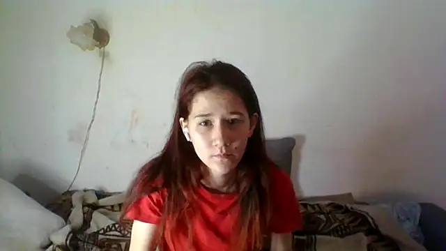 NickiKisinger Adlı Modelin Canlı XXX Sohbeti