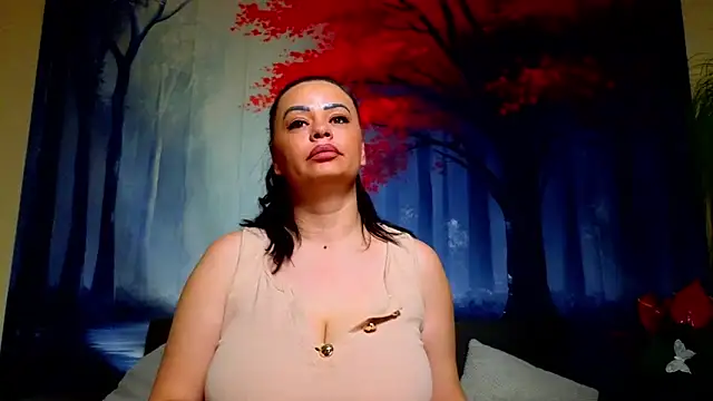 Chat XXX ao vivo de ElizabethEven