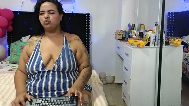 charlotte_077's Live XXX Chat