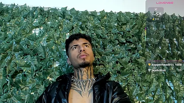 JuanCamiilo_66's Live XXX Chat