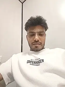 Callboybull: вебкам-шоу