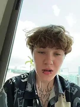 IceMur: απευθείας συνομιλία ΧΧΧ