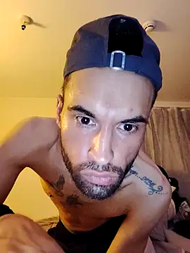 OiledAirplane74: онлайн-секс-чат