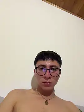 CamiRojas_boy: απευθείας συνομιλία ΧΧΧ