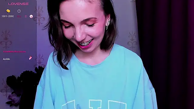 Онлайн чат XXX KindHazelHere_