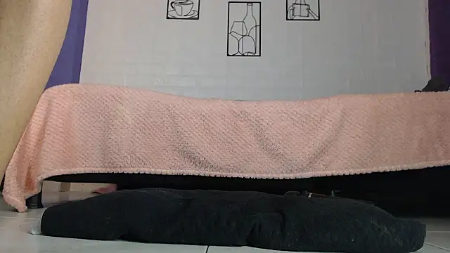 skinny_Yizz Adlı Modelin Canlı XXX Sohbeti