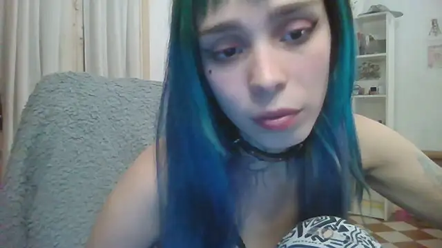 loletabb élő XXX-chatje