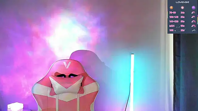 eskatmi's Live XXX Chat