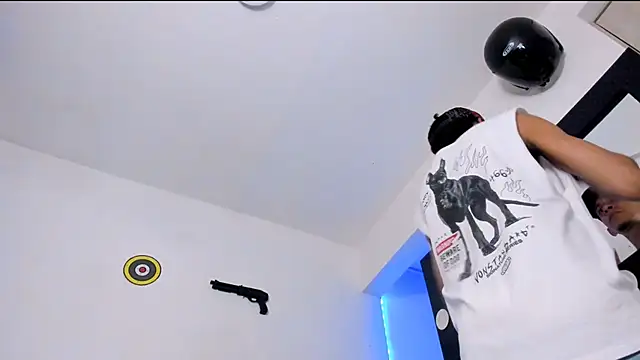 Samuel_Suarez Adlı Modelin Canlı XXX Sohbeti