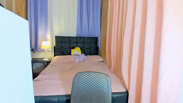 ameliamaureenのウェブカメラショー