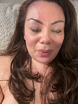 BadAssVeronica 라이브 XXX 채팅